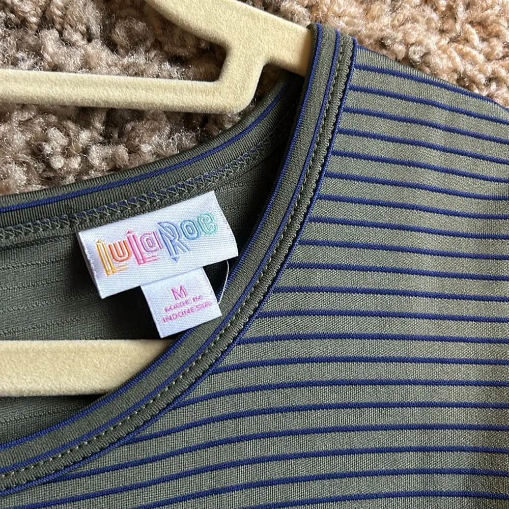 LuLaRoe Green and Blue Pleated Midi Dress - Picture 4 of 5